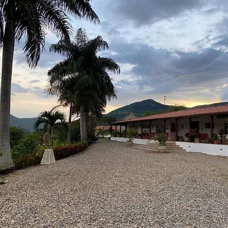 Finca Campestre Con Hermosa Vista Anapoima Bagian luar foto