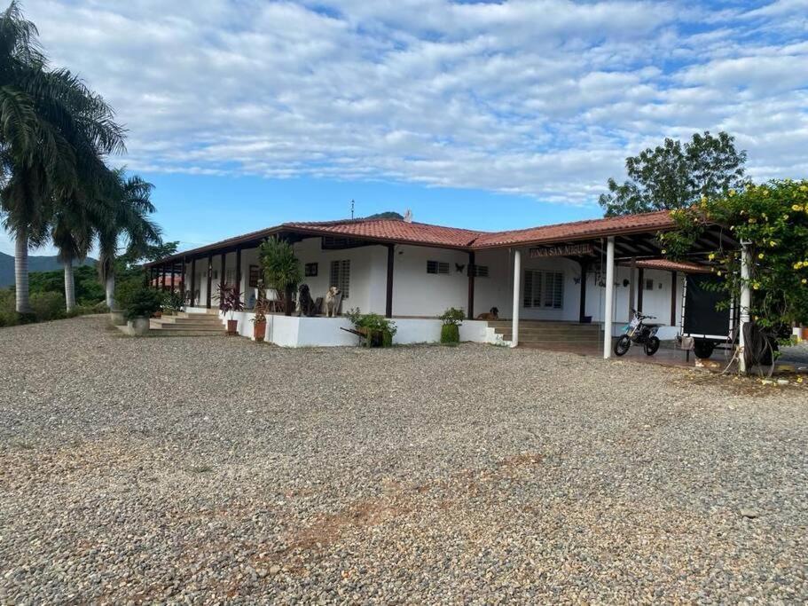 Finca Campestre Con Hermosa Vista Anapoima Bagian luar foto